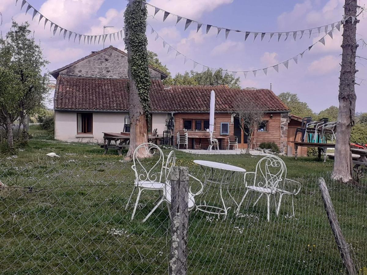 Chez Gondat Chambre D'Hotes Saint-Martial-sur-Isop Екстериор снимка