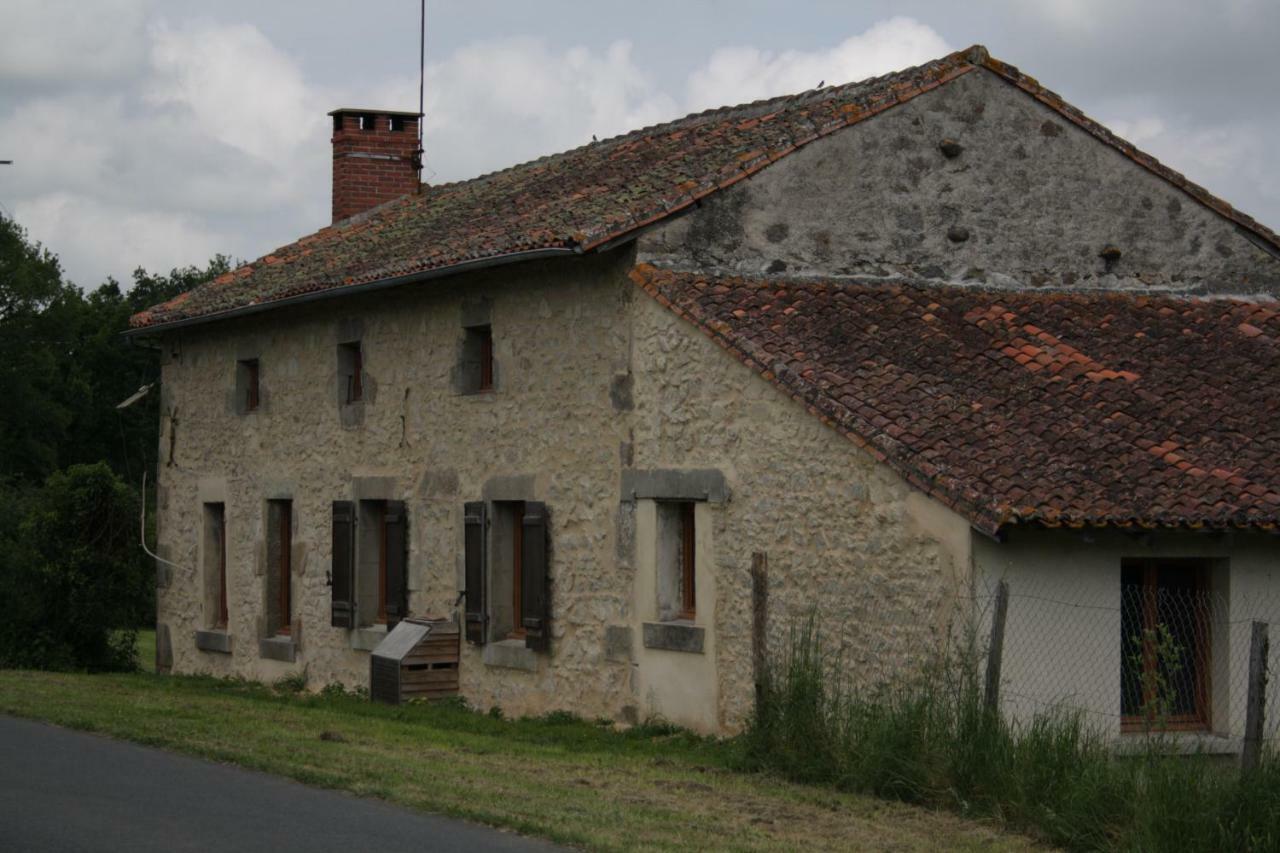 Chez Gondat Chambre D'Hotes Saint-Martial-sur-Isop Екстериор снимка