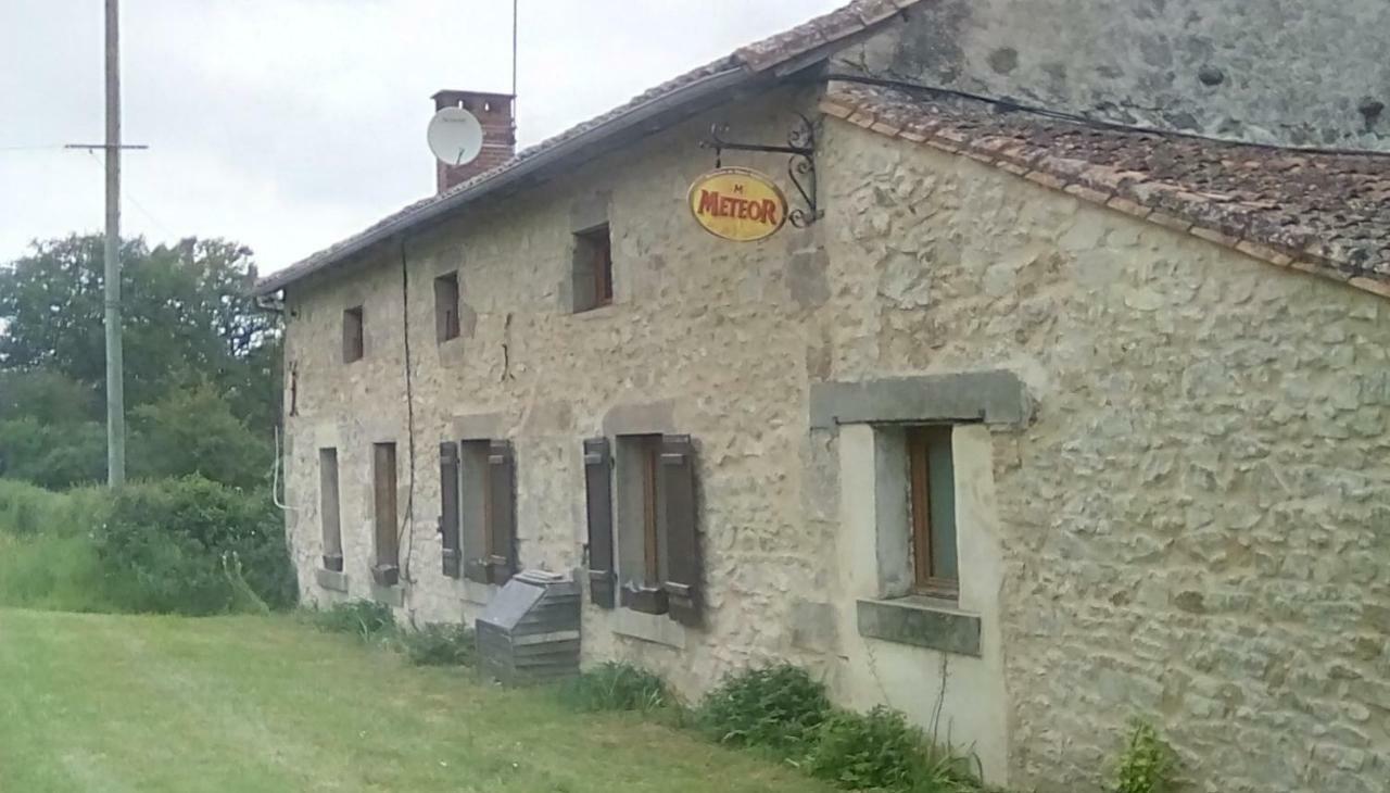 Chez Gondat Chambre D'Hotes Saint-Martial-sur-Isop Екстериор снимка